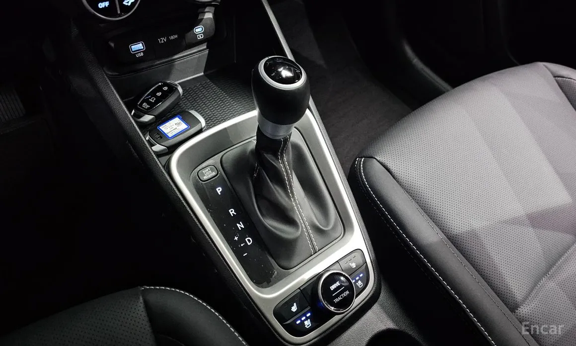 Фото 9 - Hyundai Venue