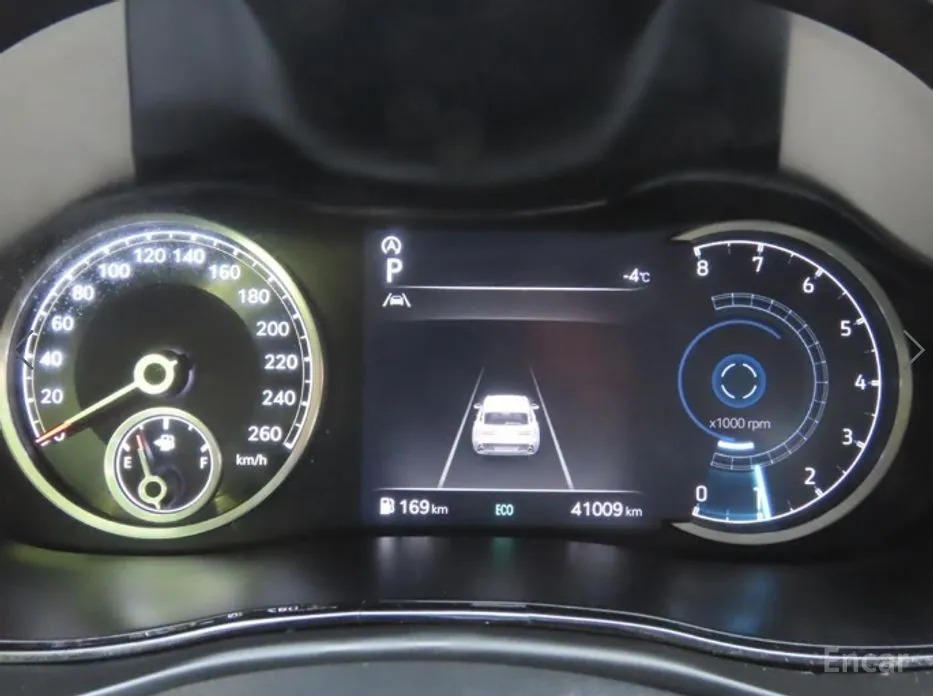 Фото 10 - Genesis GV70