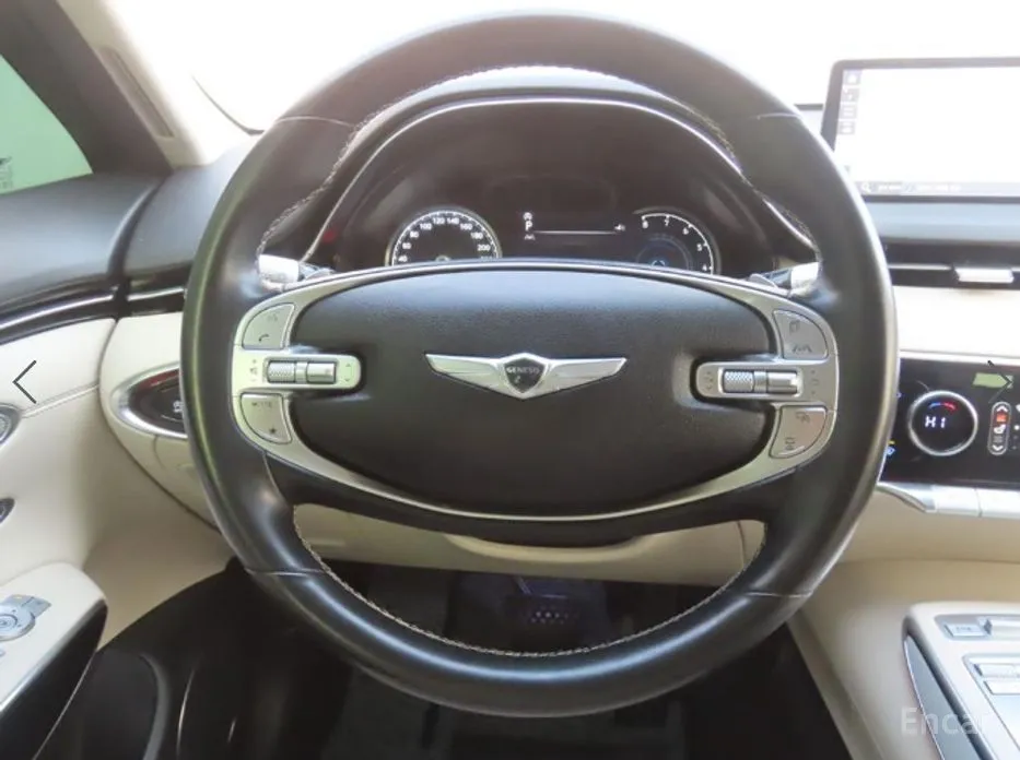 Фото 11 - Genesis GV70