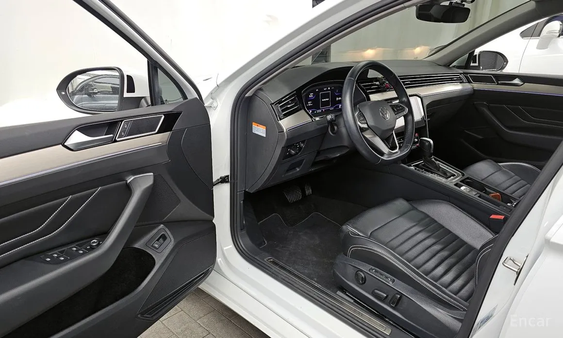 Фото 10 - Volkswagen Passat