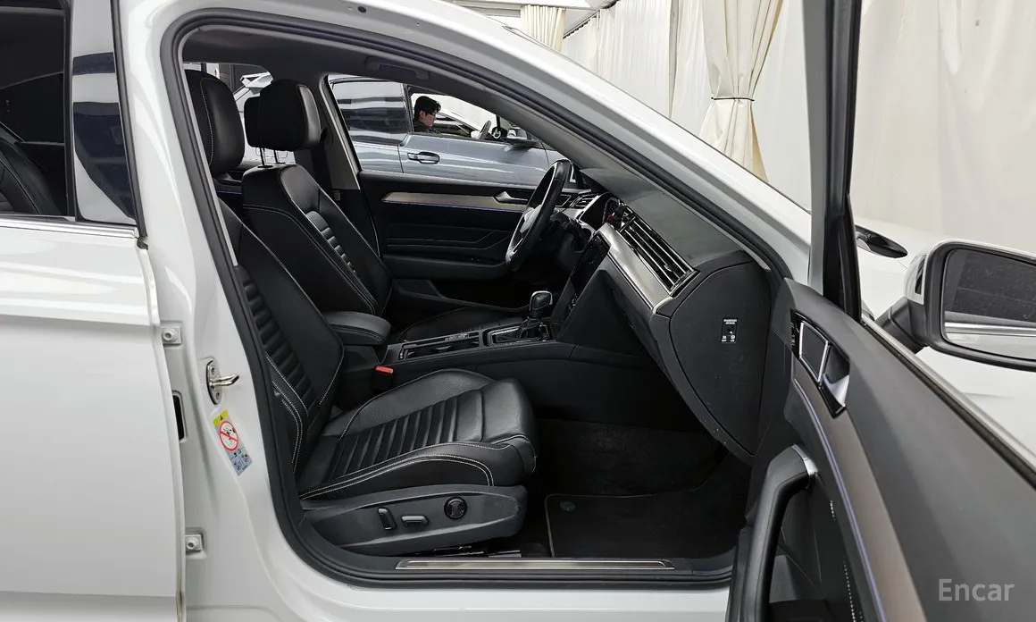 Фото 11 - Volkswagen Passat