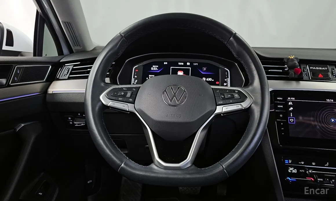 Фото 13 - Volkswagen Passat