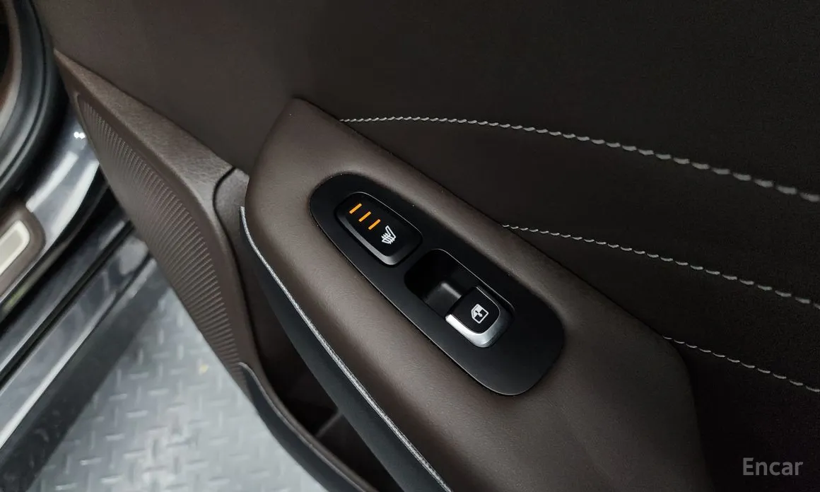 Фото 18 - Kia Stinger