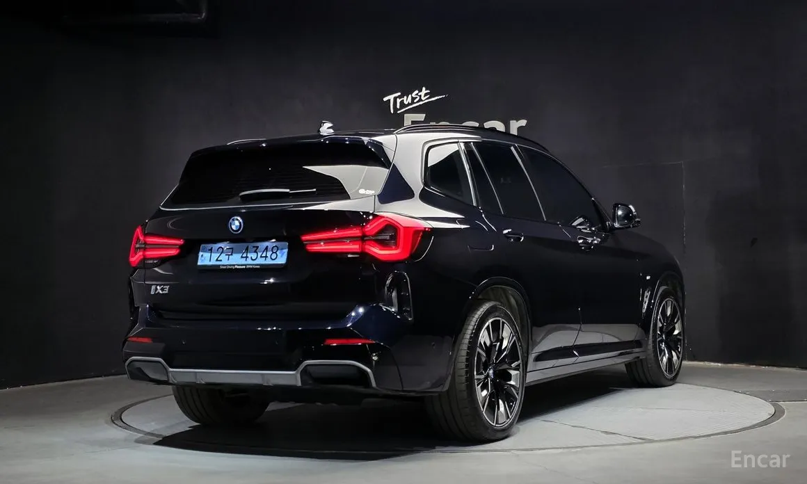 Фото 2 - BMW iX3