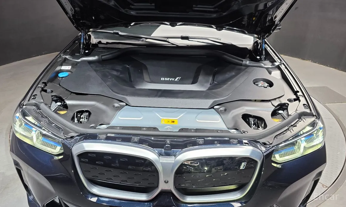 Фото 6 - BMW iX3