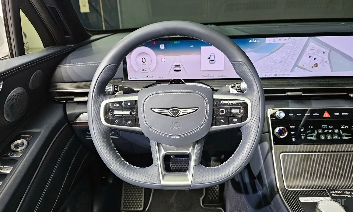 Фото 13 - Genesis GV80