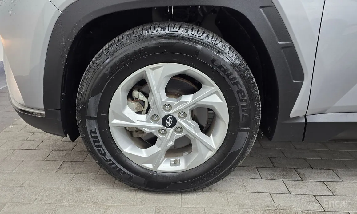 Photo 5 - Hyundai Tucson