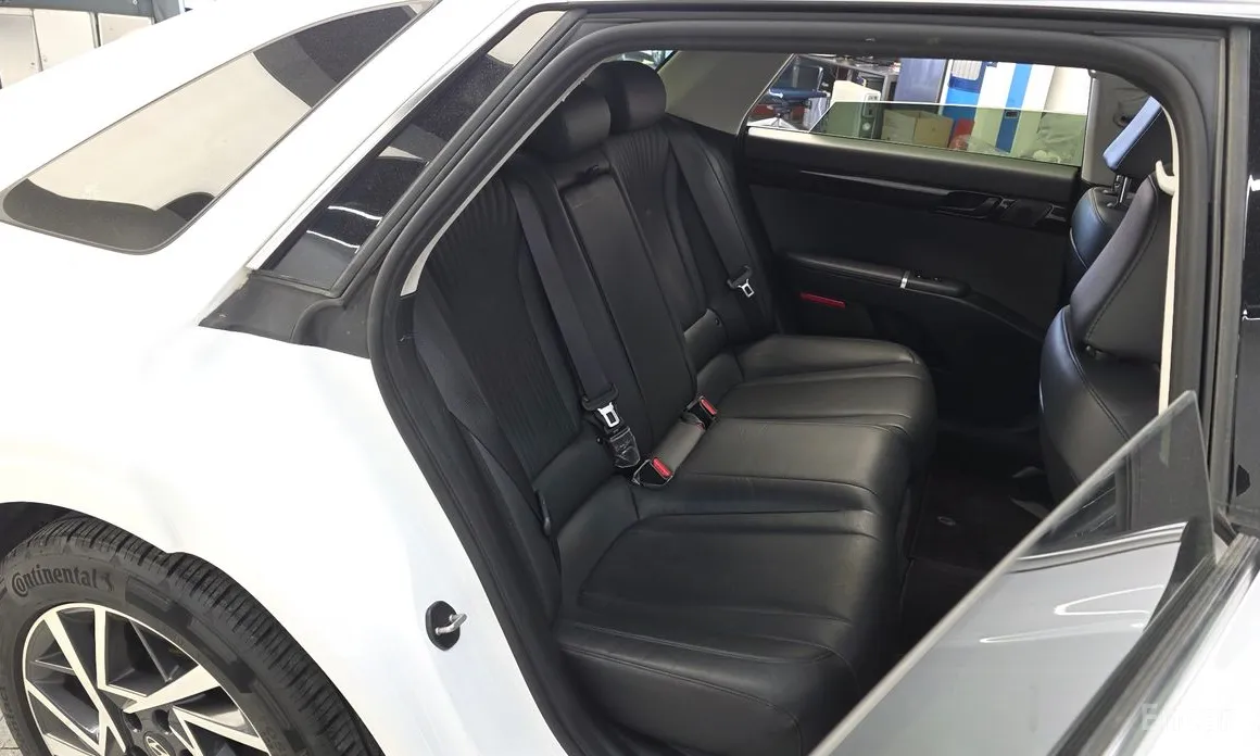 Фото 11 - Hyundai Grandeur