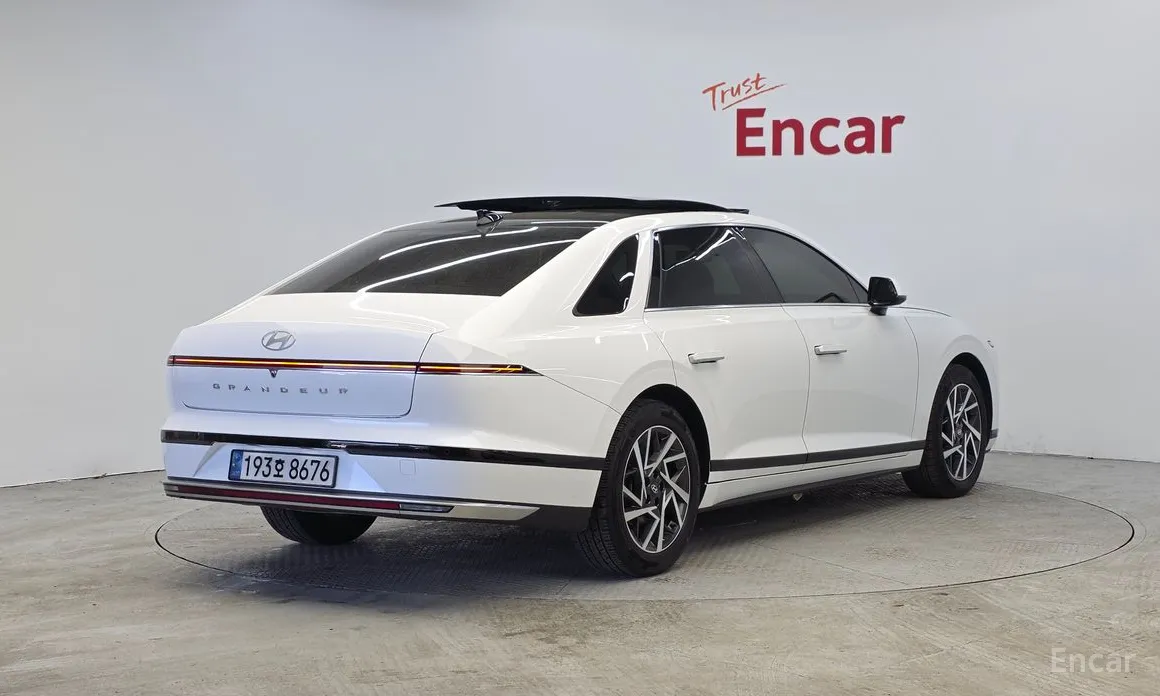 Фото 2 - Hyundai Grandeur