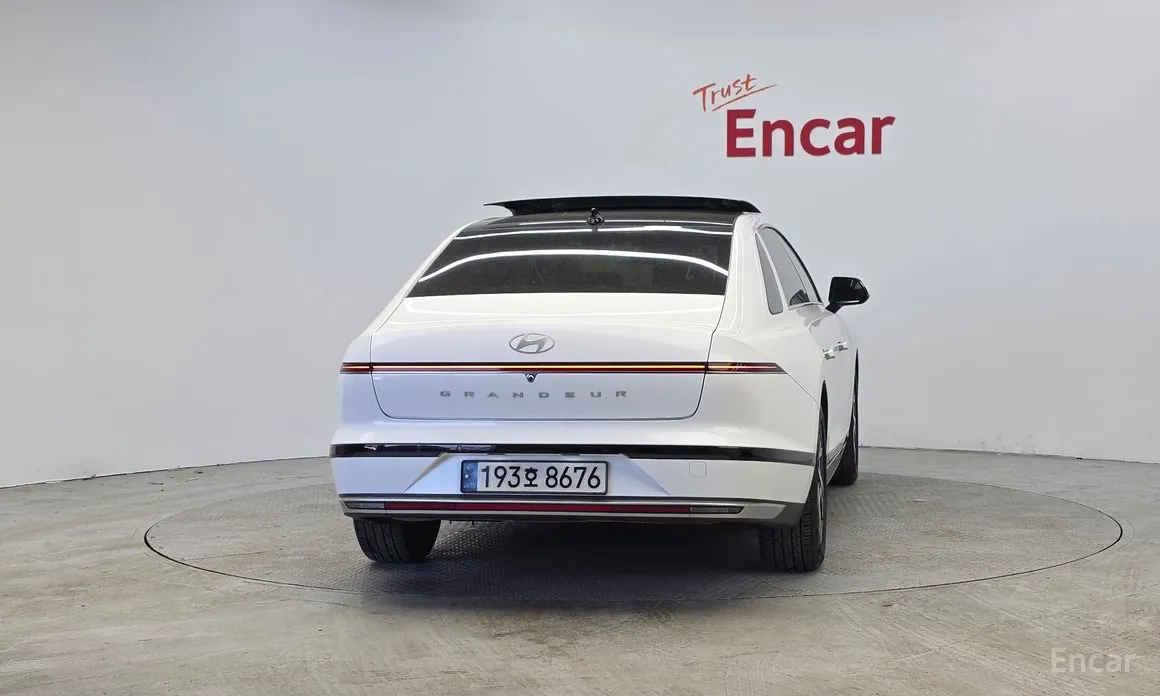 Фото 4 - Hyundai Grandeur