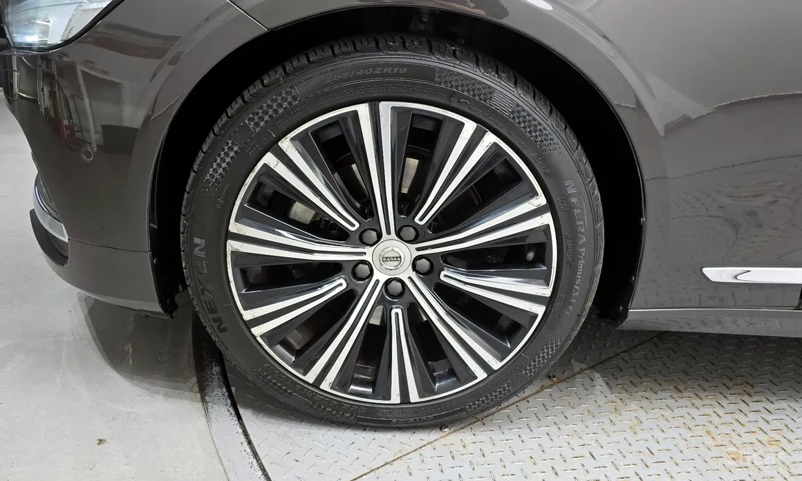 Фото 5 - Volvo S90