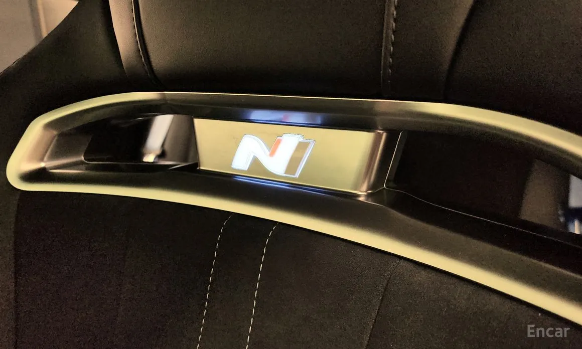 Фото 19 - Hyundai Veloster