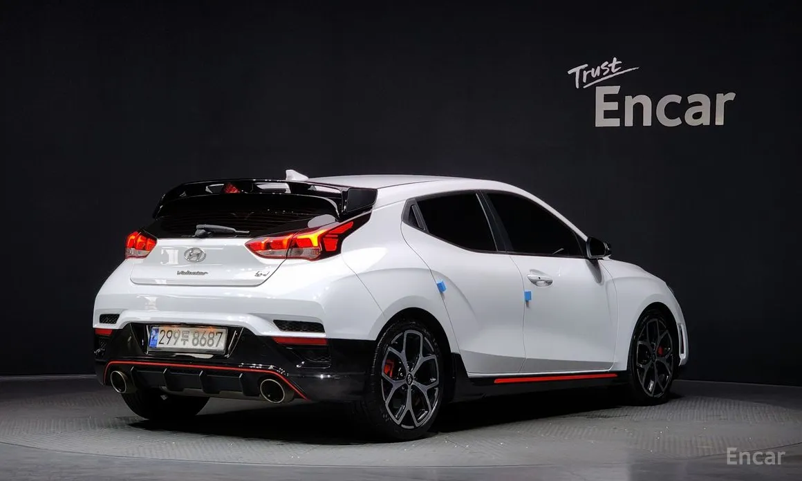 Фото 2 - Hyundai Veloster