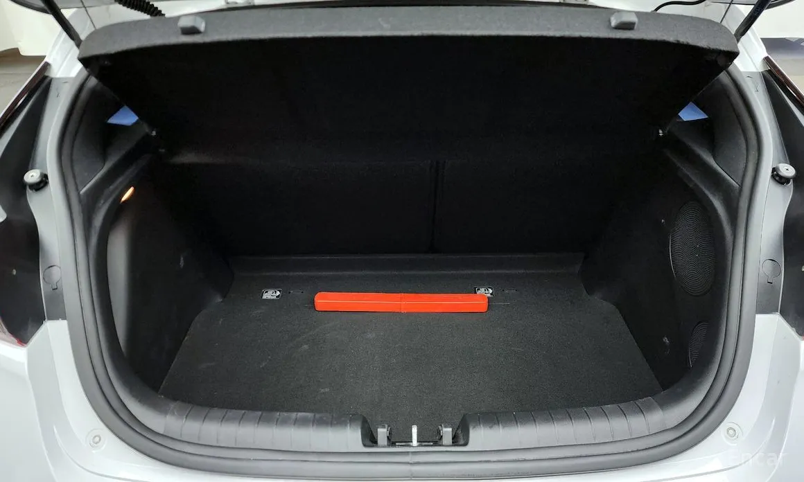 Фото 20 - Hyundai Veloster