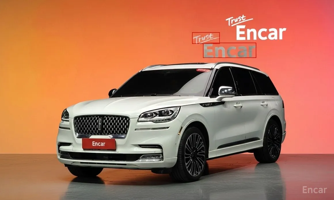 Фото 1 - Lincoln Aviator