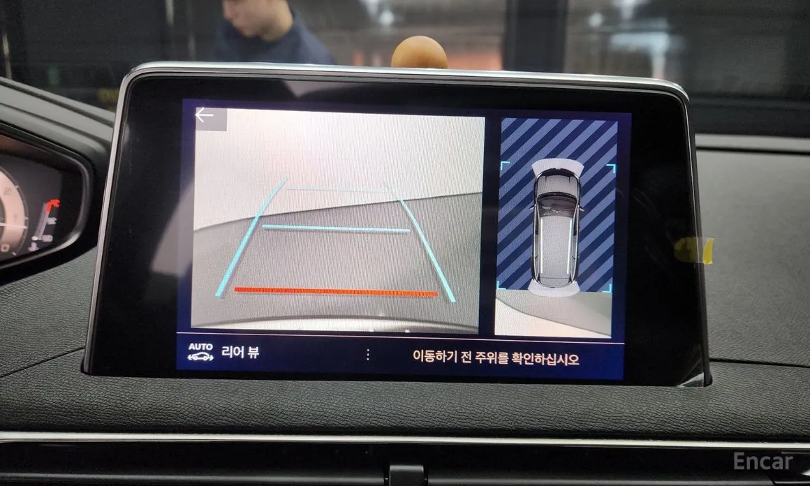 Фото 15 - Peugeot 5008