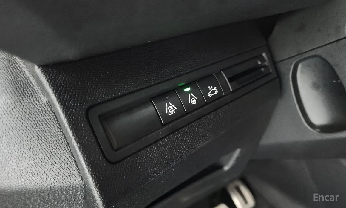 Фото 17 - Peugeot 5008