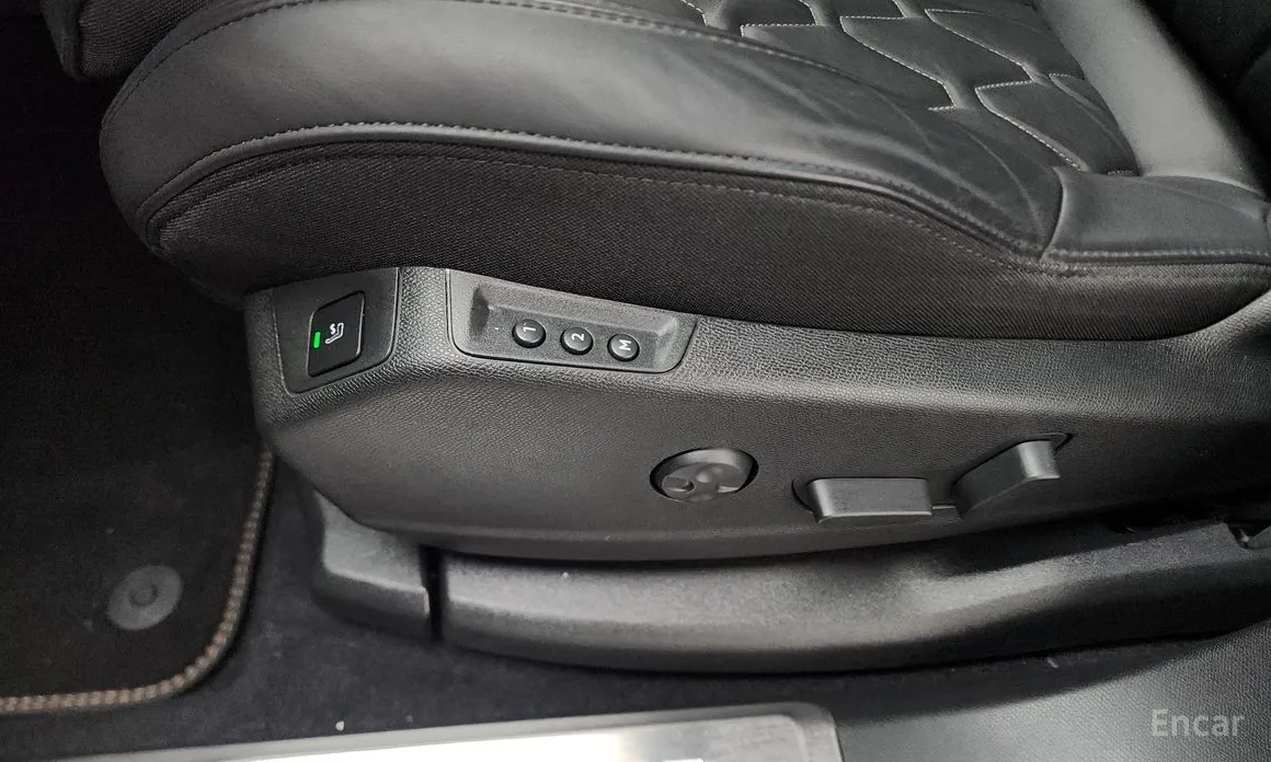 Фото 18 - Peugeot 5008