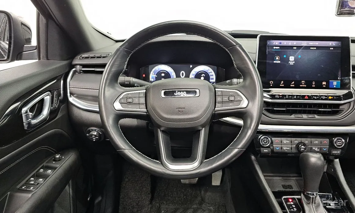 Фото 13 - Jeep Compass