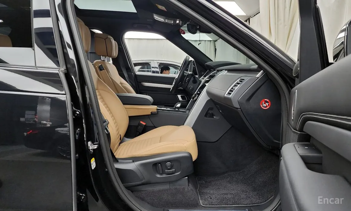 Фото 11 - Land Rover Discovery