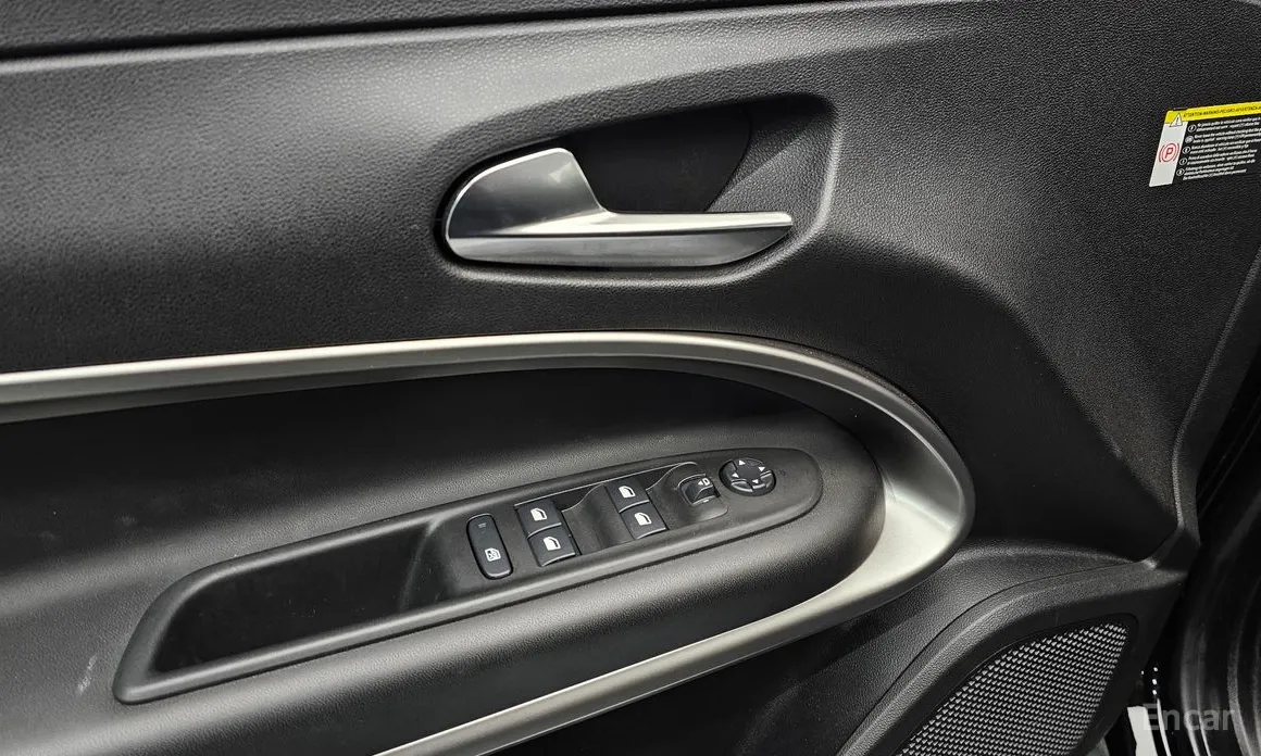 Фото 17 - Jeep Avenger