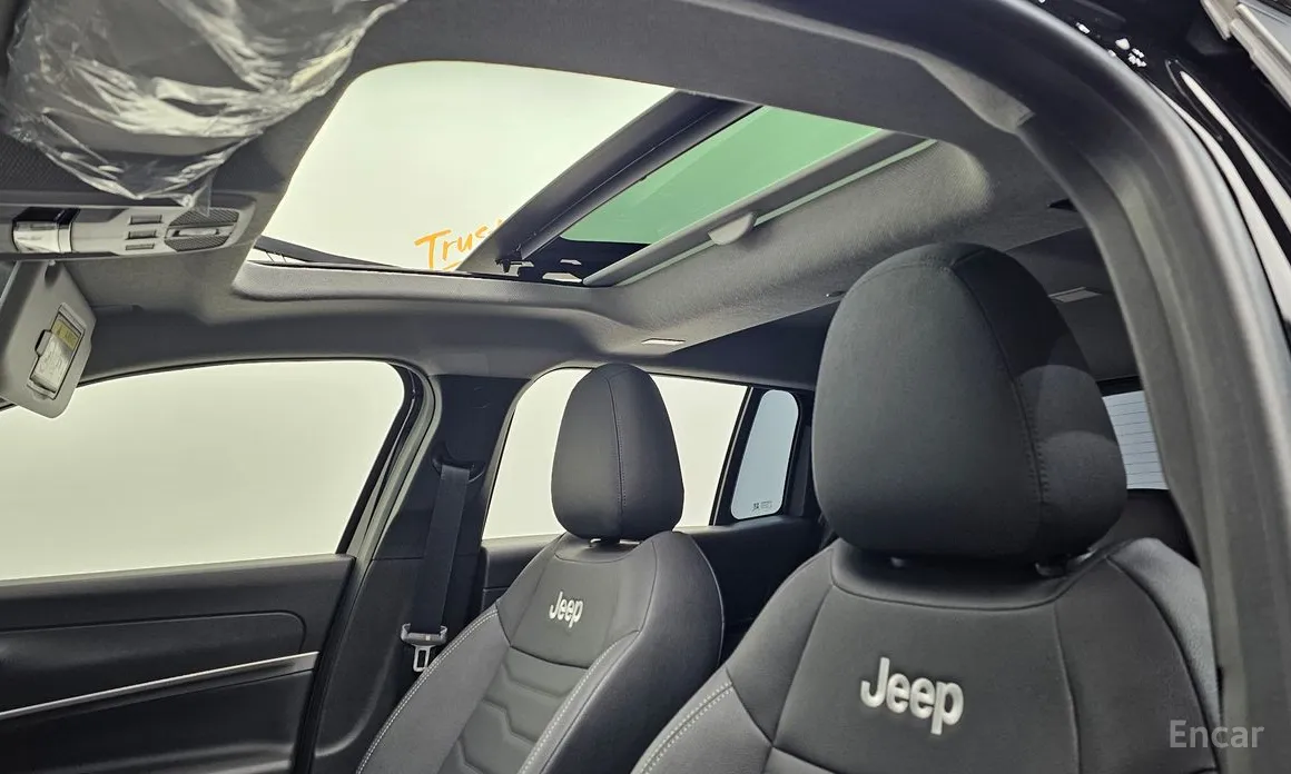 Фото 19 - Jeep Avenger