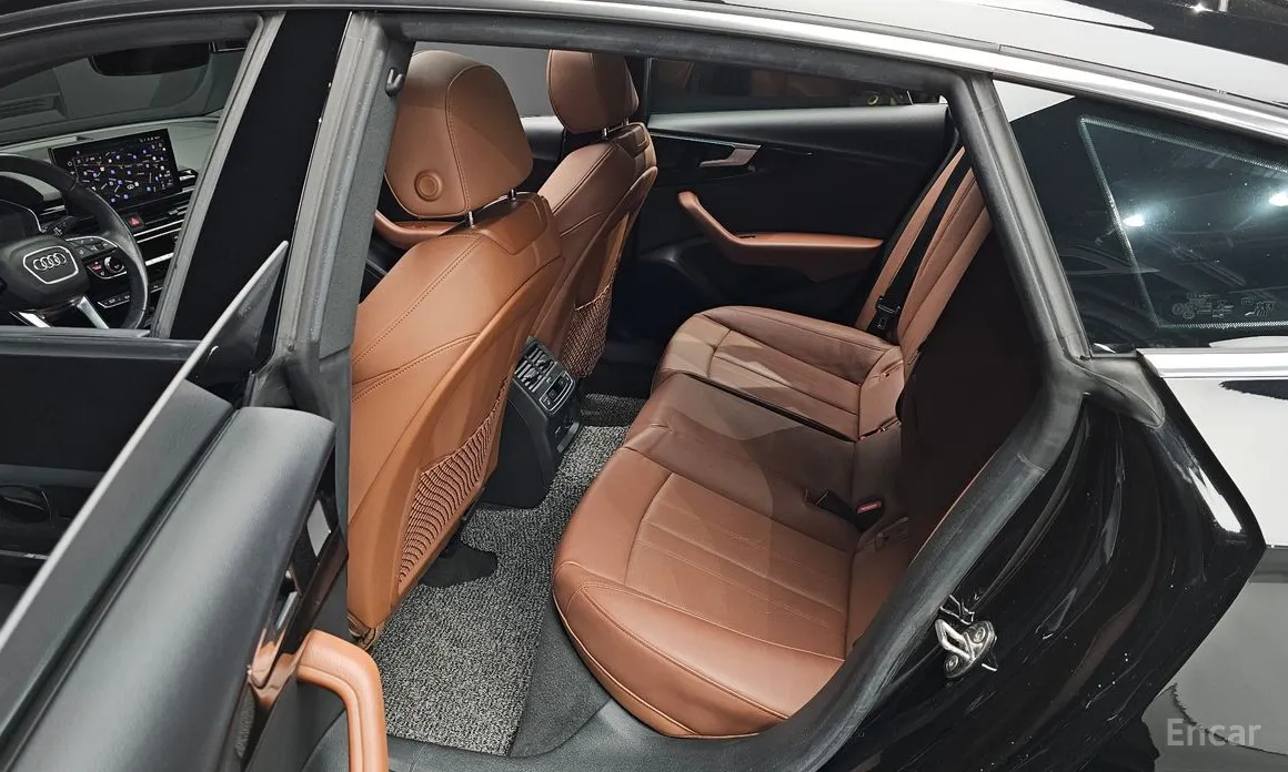 Фото 12 - Audi A5