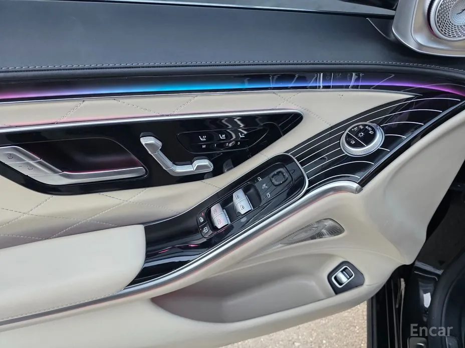 Фото 13 - Mercedes-Benz S-Class