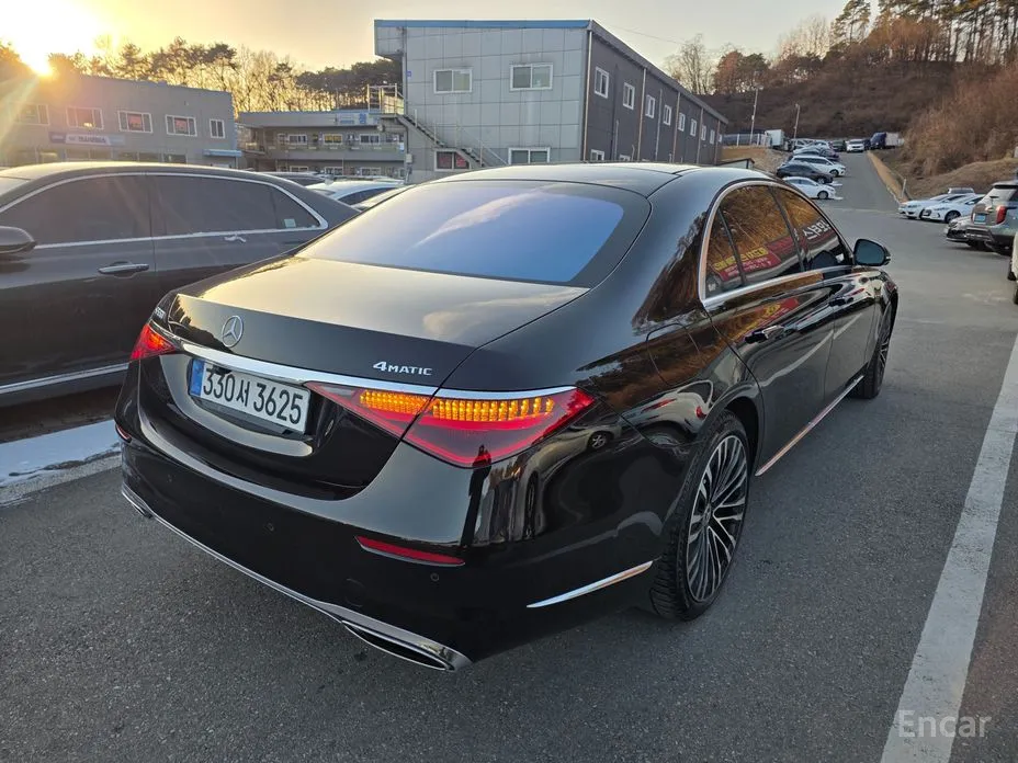 Фото 2 - Mercedes-Benz S-Class