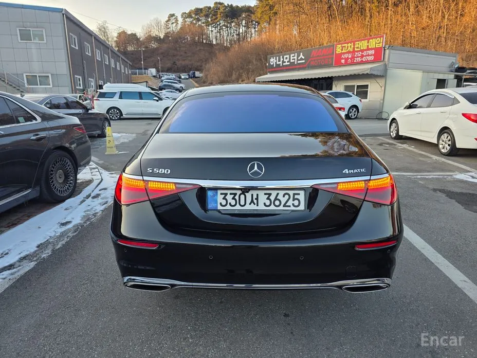 Фото 4 - Mercedes-Benz S-Class