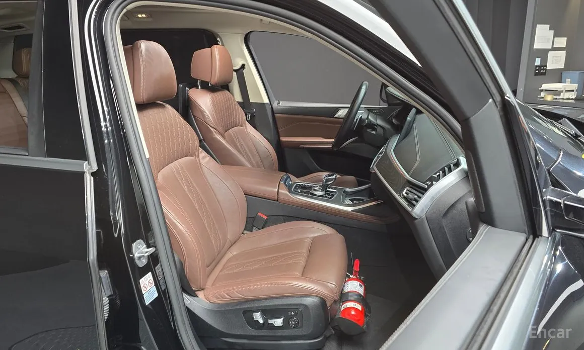 Фото 12 - BMW X7