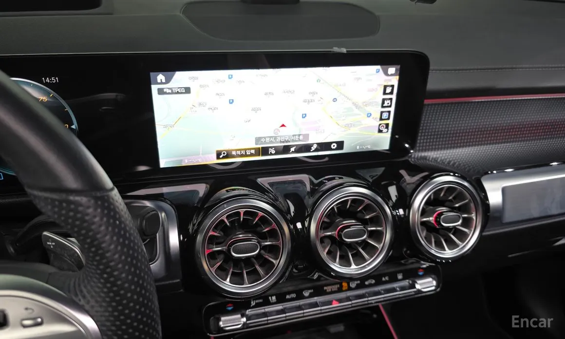 Фото 14 - Mercedes-Benz EQB