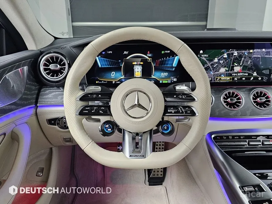 Фото 13 - Mercedes-Benz AMG GT