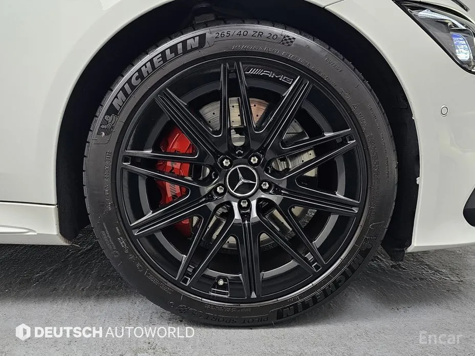 Фото 5 - Mercedes-Benz AMG GT