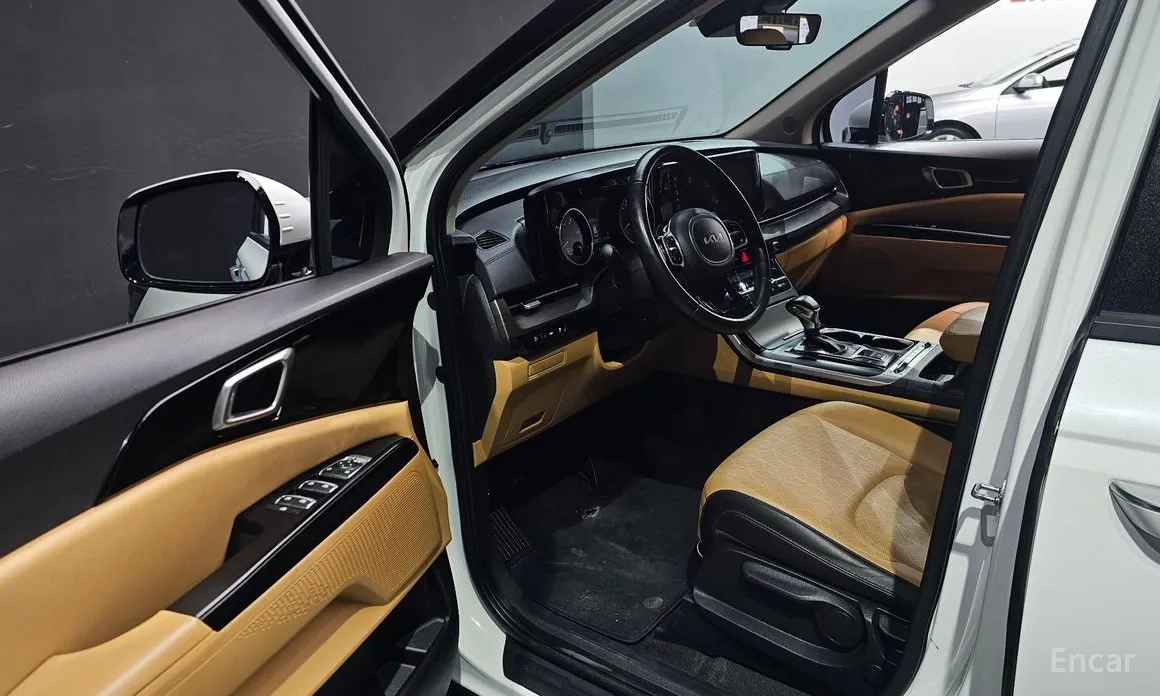 Фото 11 - Kia Carnival