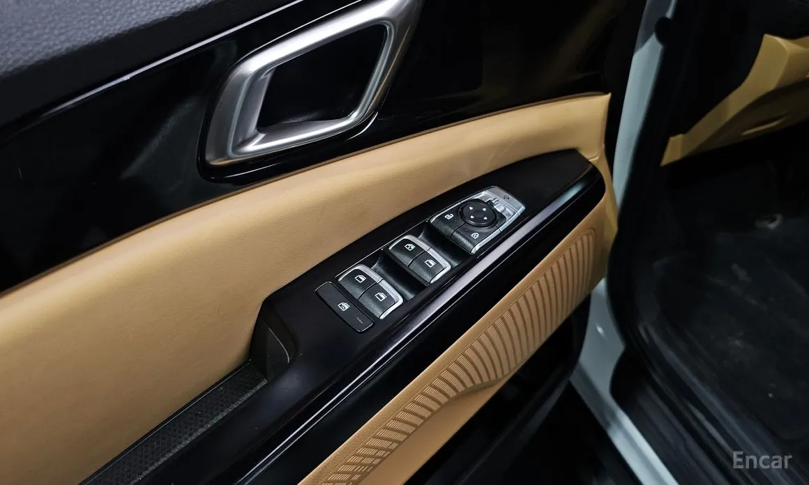 Фото 18 - Kia Carnival