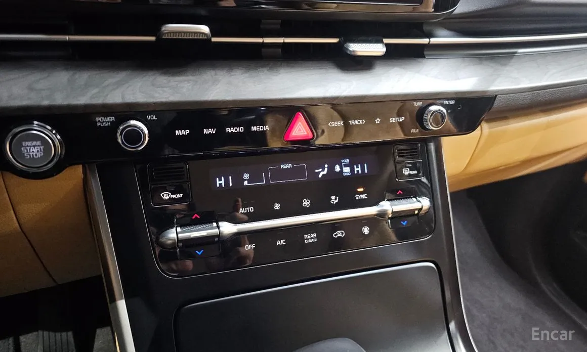 Фото 19 - Kia Carnival