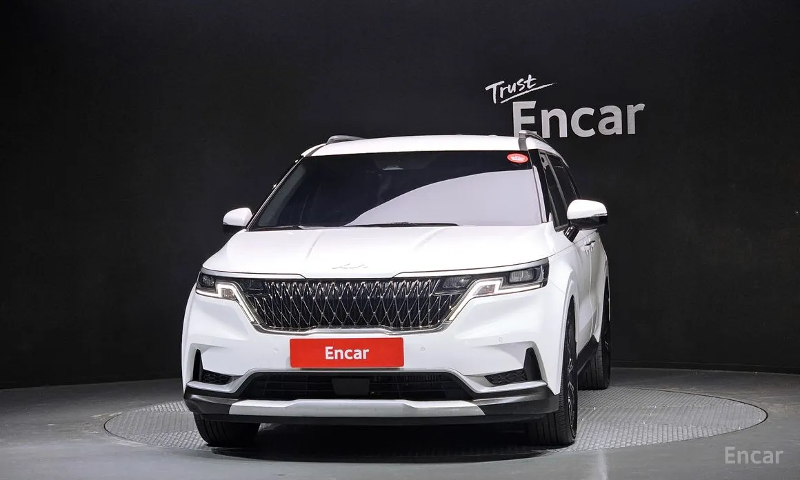 Фото 3 - Kia Carnival