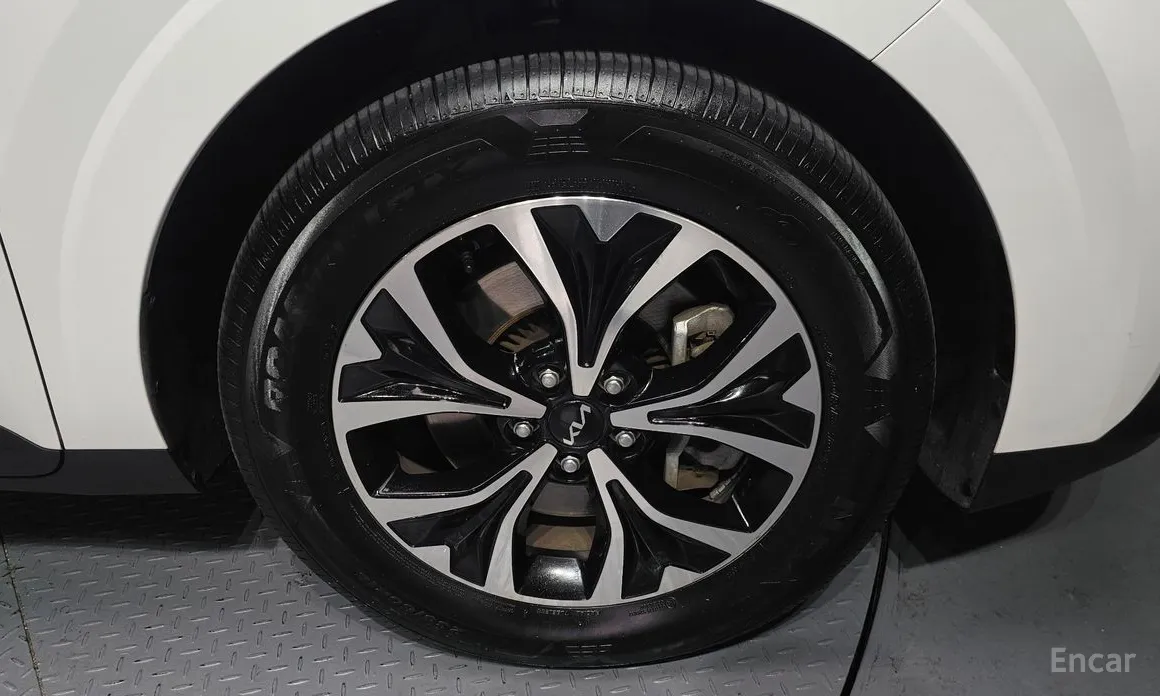 Фото 5 - Kia Carnival