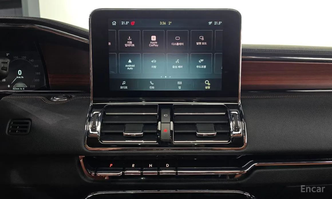 Фото 15 - Lincoln Navigator