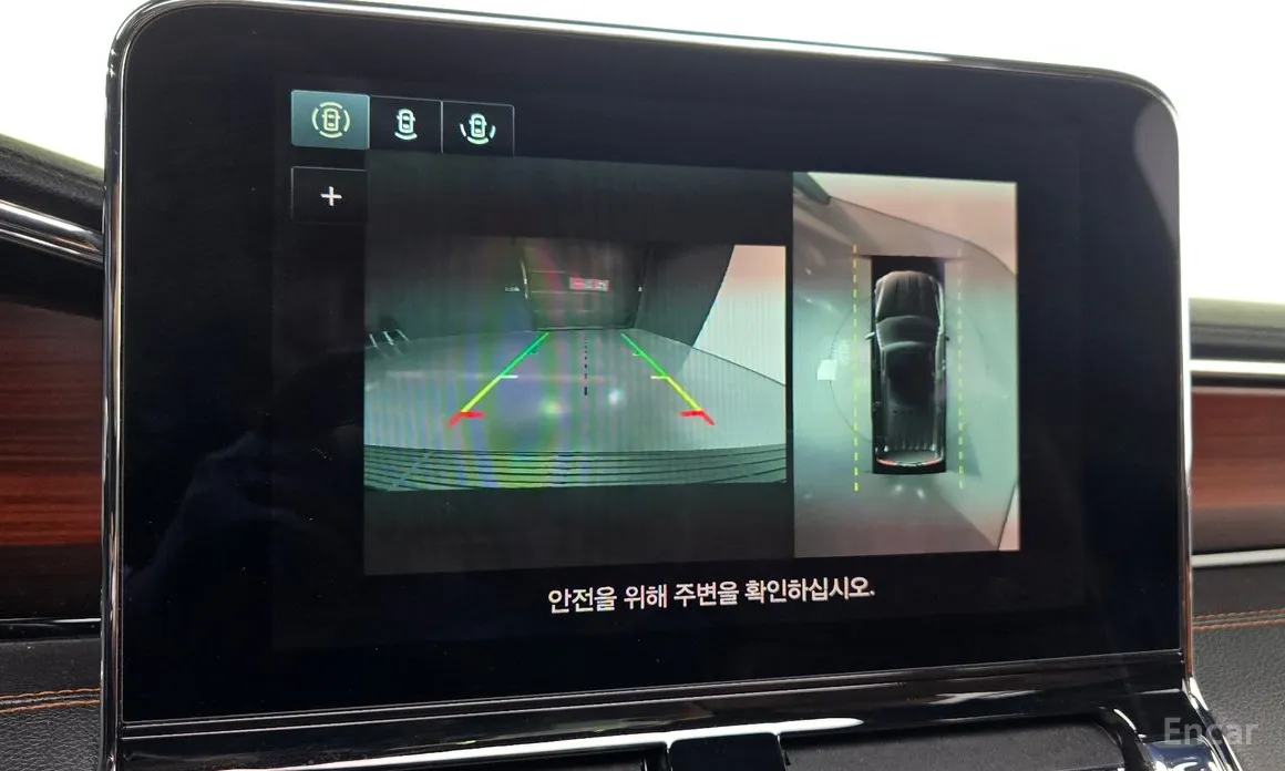 Фото 16 - Lincoln Navigator