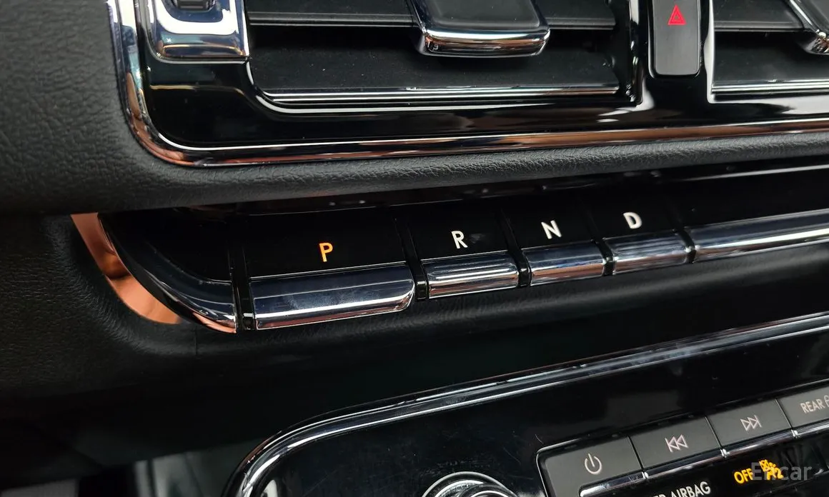 Фото 9 - Lincoln Navigator