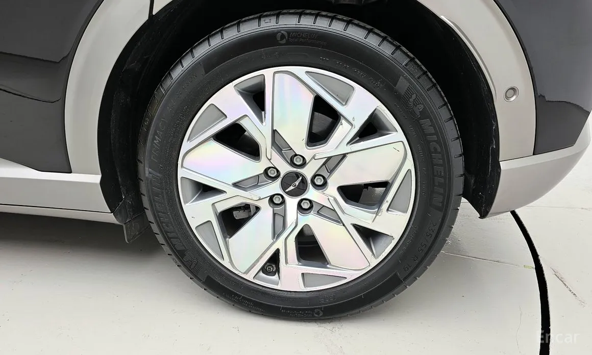 Фото 5 - Genesis GV60