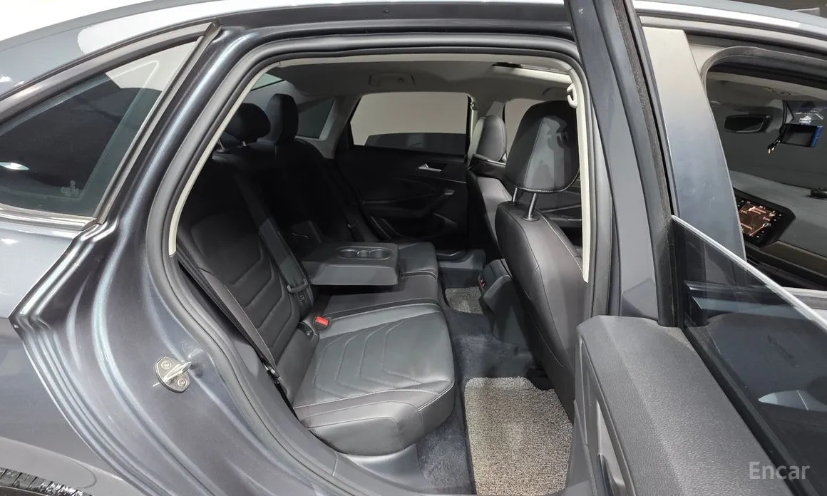 Фото 19 - Volkswagen Jetta