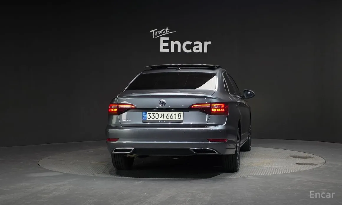 Фото 4 - Volkswagen Jetta