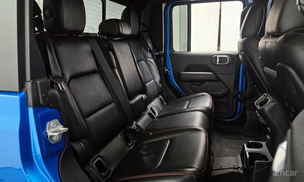 Фото 13 - Jeep Gladiator