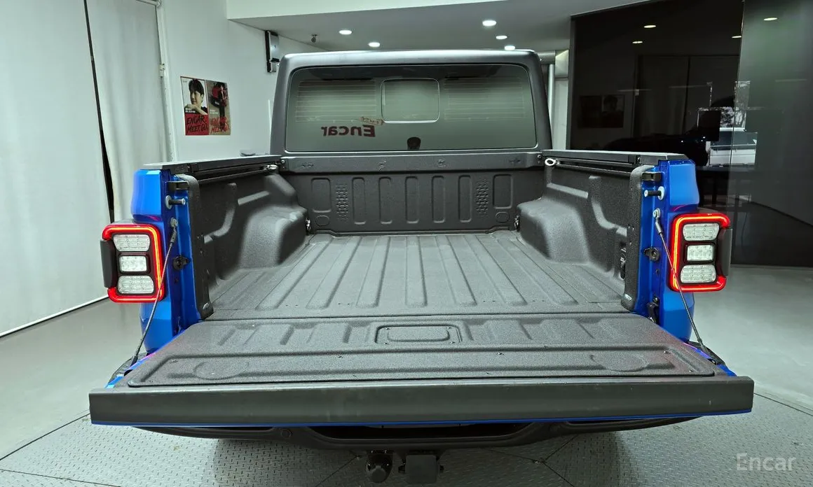 Фото 20 - Jeep Gladiator