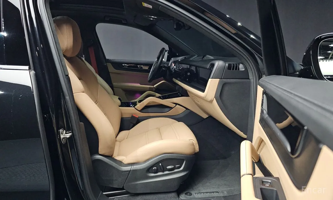 Фото 11 - Porsche Cayenne