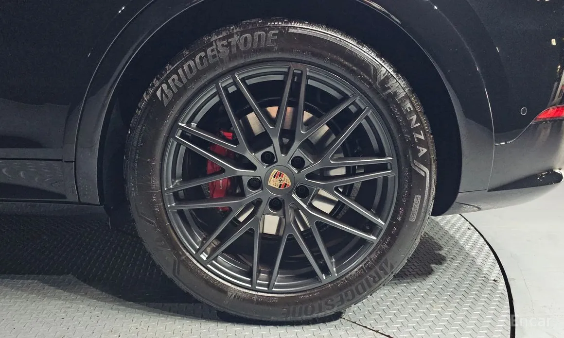 Фото 5 - Porsche Cayenne