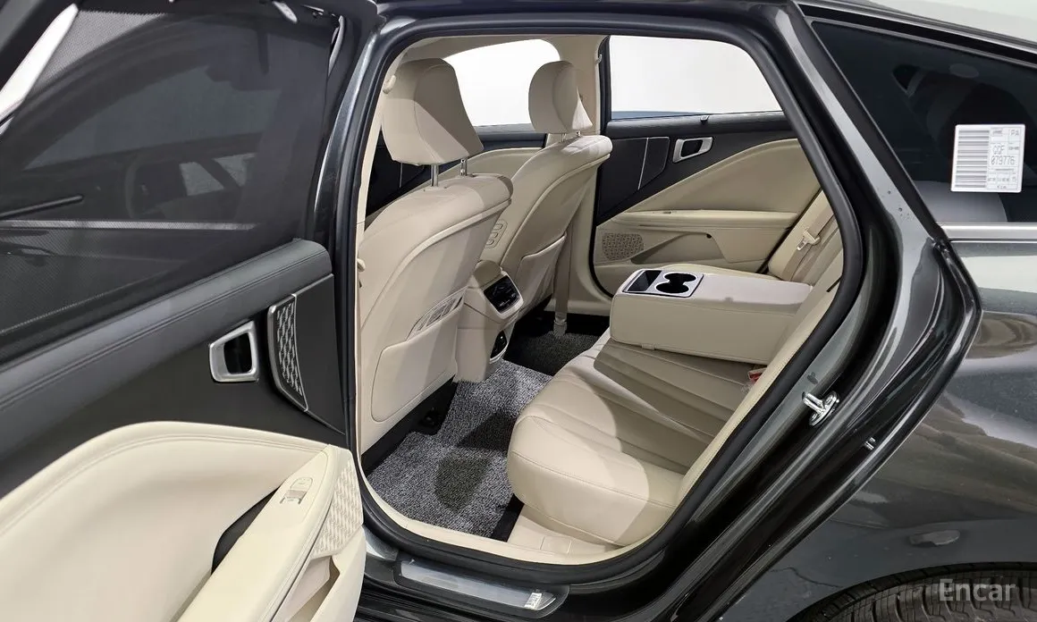 Фото 11 - Kia K8